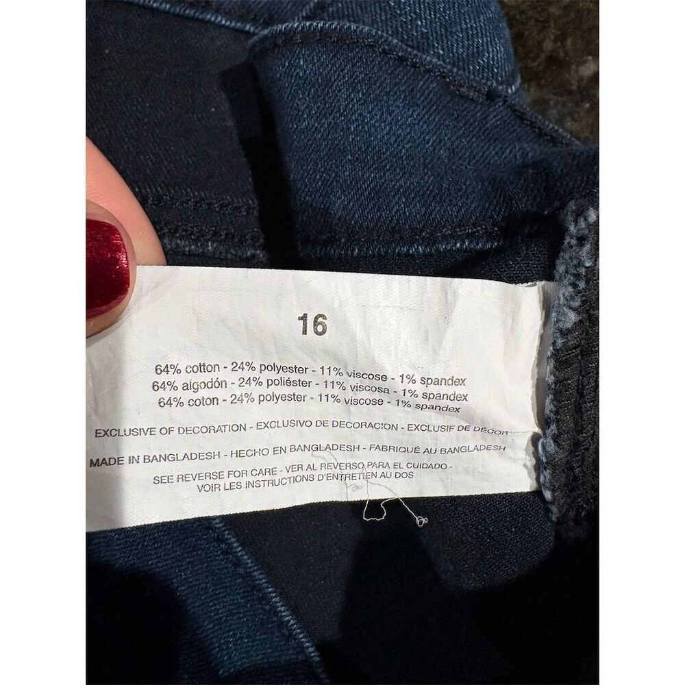 Gloria Vanderbilt Amanda Women's Blue Denim Capris Size 16 Casual - Picture 7 of 8